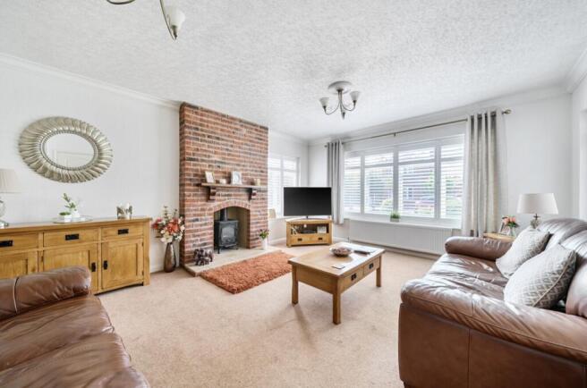 1328874-7-68865c90665de