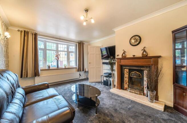 1334907-2-689bbfd1a2984