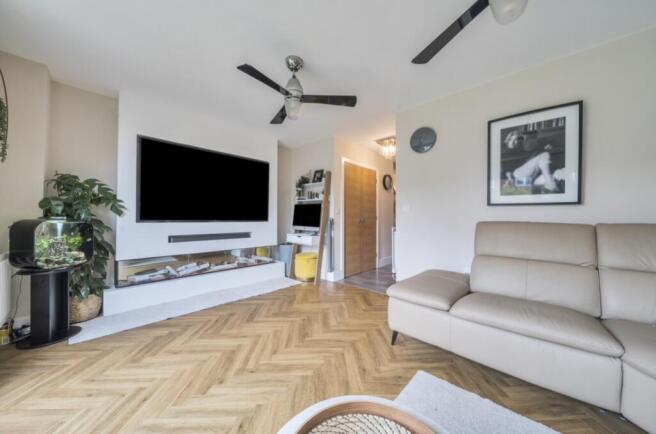 1362025-9-68de752a9f1d1