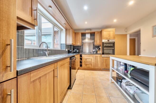 1365202-13-68e9c376b8f67