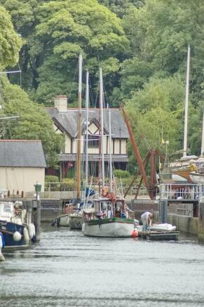 ALWQ4NBsXr3zdvjRW_FzATW81qoVhsuD-KlcBOkRrAnJ4L8LED