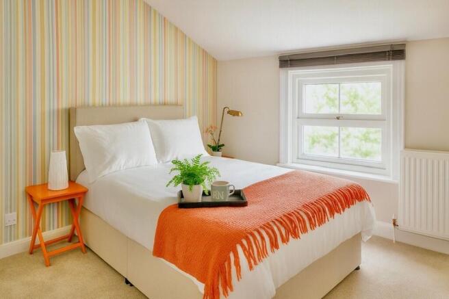 thumbnail_8D705A4...