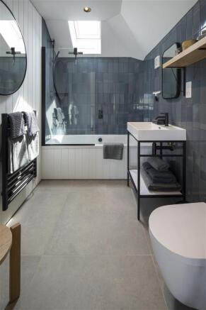 Bath. Shower Room