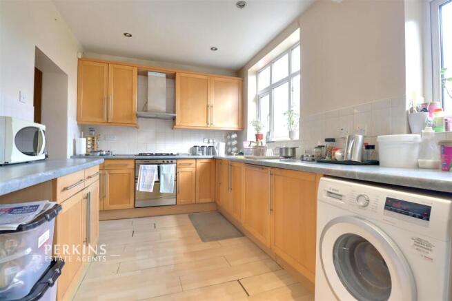 kitchen 2.jpg