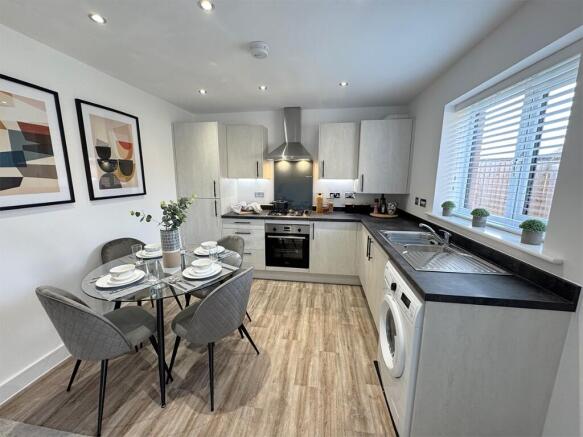 Kitchen/Dining Area