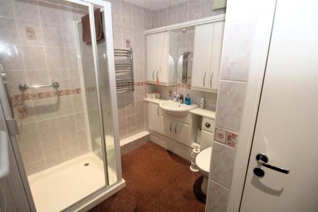 Shower room.JPG