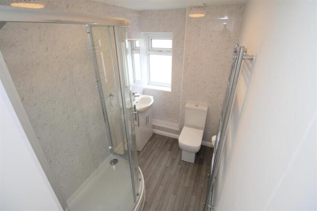 Shower room1.JPG