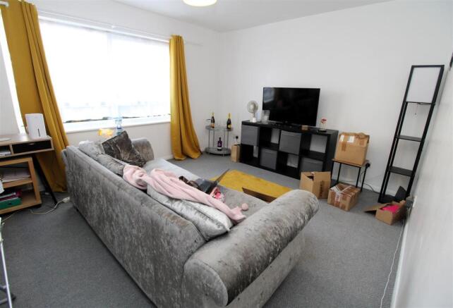 Lounge.JPG