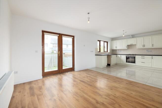 Kitchen/ Dining Room
