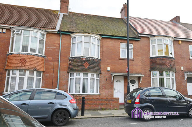 2 bedroom Ground Floor Flat for sale