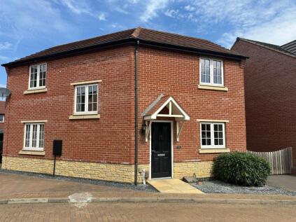 Bamburgh Close, Grantham, NG31