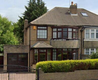 Carr Manor View, Leeds, LS17