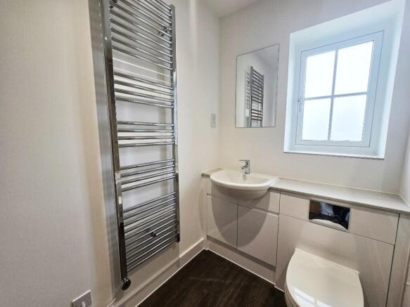 Main bathroom
