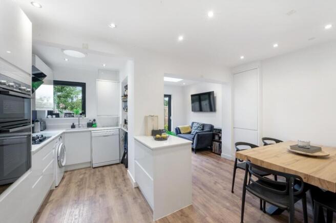 KINGSHILL AVENUE (16 FROM 27)-7.jpg