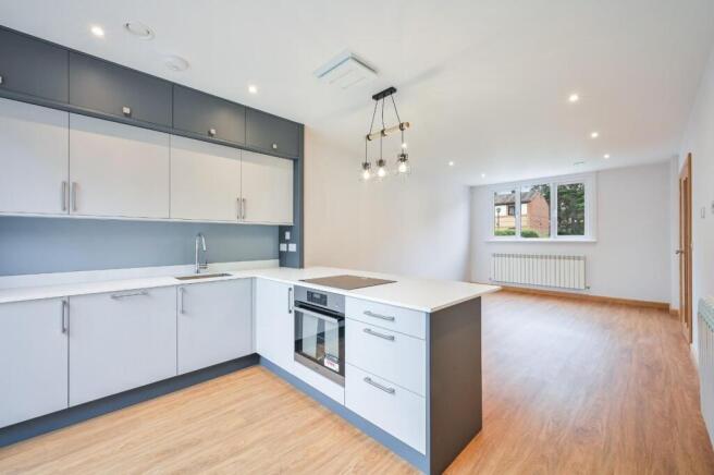 EWELL PARK WAY, (8).jpg