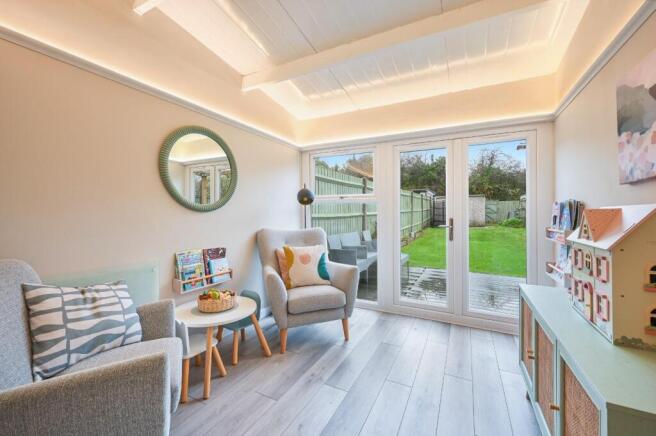 STONELEIGH AVENUE,  (14).jpg