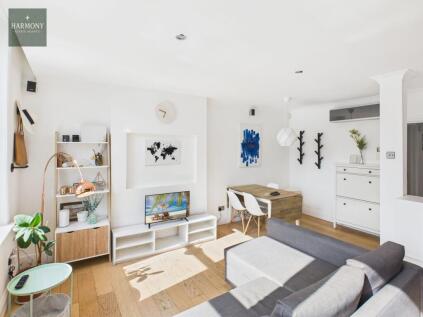 Lavender Hill, London, SW11