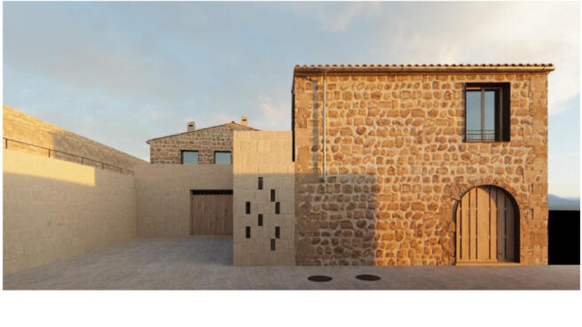 View of the townhouse from the end of the old town¿s pedestrian zone in Alcúdia
