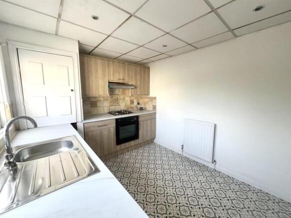 kitchen 1.jpg