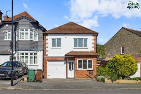 Clivedon Road, Highams Park, E4