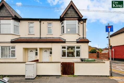 New Road, Chingford, E4