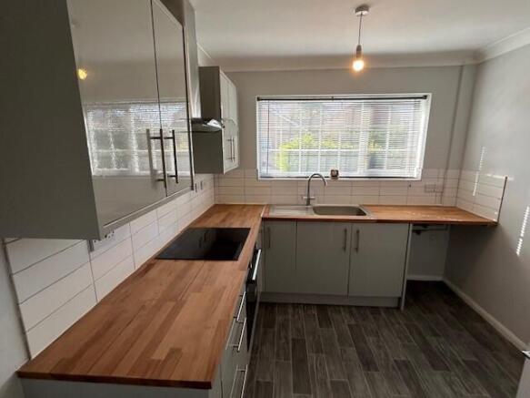 Kitchen (2)