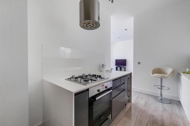 6_Kitchen-1.jpg