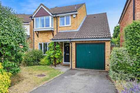 Roe Deer Close, Cambridge