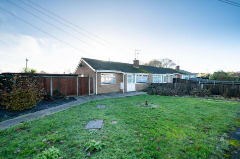 Lloyds Avenue, Kessingland, Lowestoft, NR33 7TT