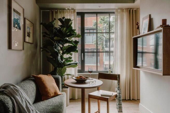 Studio Lounge