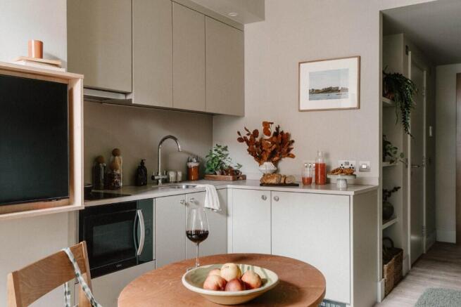 Kitchen Lounge