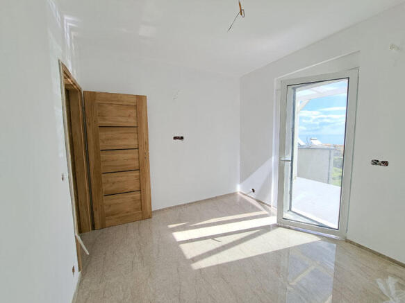 2nd floor bedroom