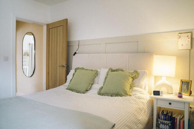 Ystafell Wely 2 / Bedroom 2