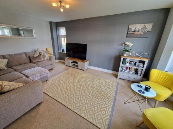 Lounge 1