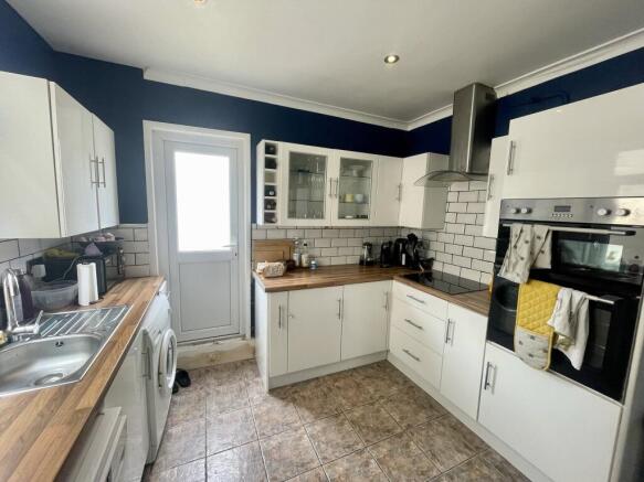 Kitchen 1