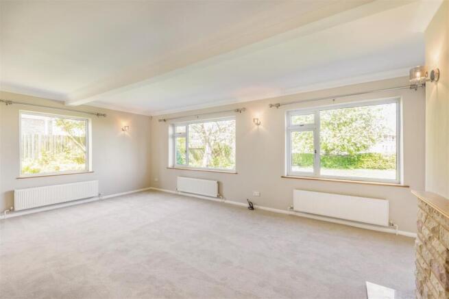 8548986-interior16.j