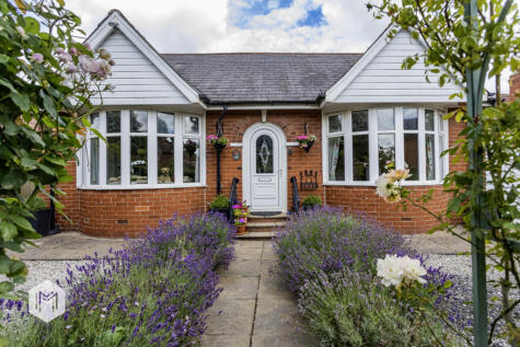 Hooten Lane, Leigh, Lancashire, UK, WN7 3DG