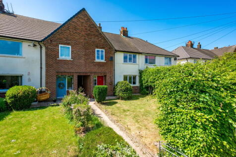 Rural charm, open field views & country pubs within easy reach: Church Road, Weeton, Preston