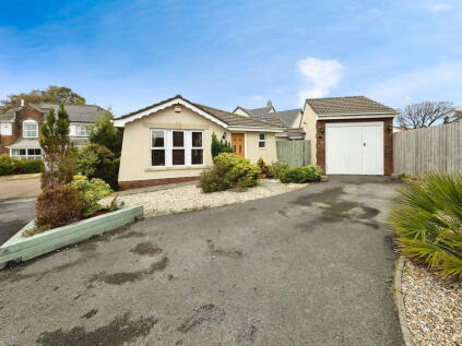 Chapel Road, Three Crosses, Swansea, SA4 3PU