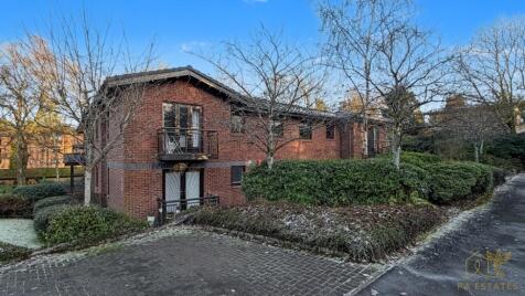 Netherlee Place, Cathcart, Glasgow, G44