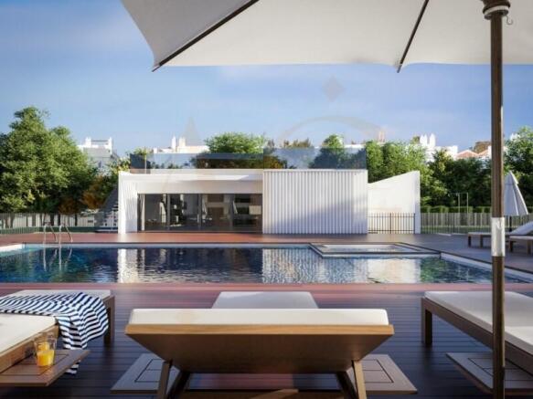 Apartment with swimming pool