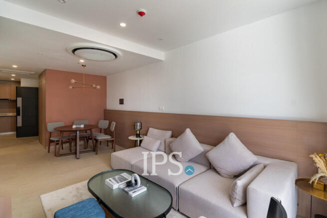 3 Bedroom Condo For Sale - Diamond Bay Garden, Tonle Bassac, Phnom Penh
