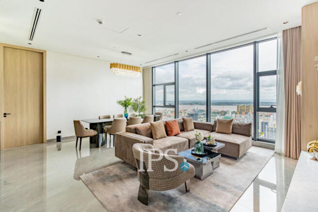 33nd Floor Premium Residence 3 Bedroom Condo For Sale - UC88, BKK1, Phnom Penh