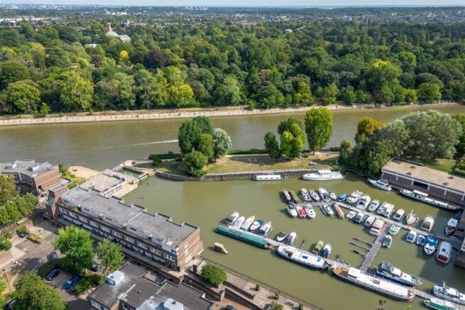 14 Marcus Court-27.jpg