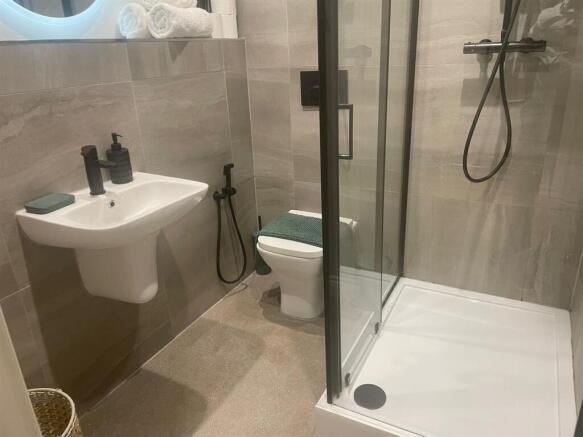 WhatsApp Image 2025-08-19 at 15.17.42_4852532c.jpg