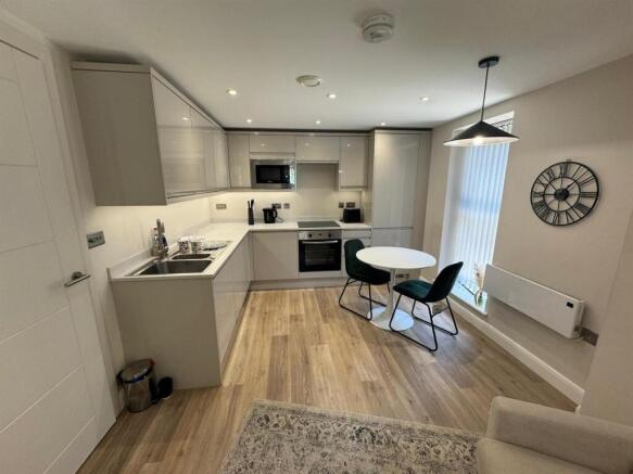 WhatsApp Image 2025-07-02 at 13.42.42 (5).jpeg