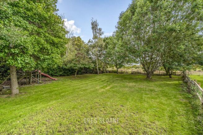 1355759-4-68d413418bf4c-ARW copy