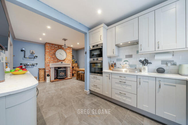 1384545-10-69271eb1b8c5a