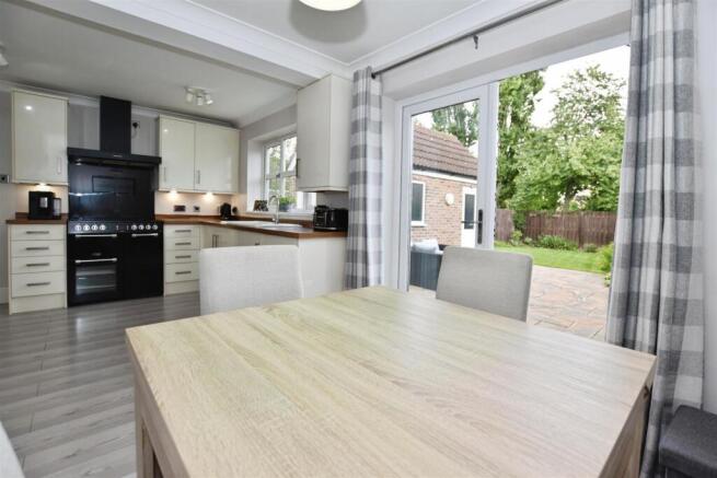 90036e4a-dining 20kit 20a.JPG