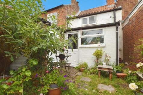 Main Street, Preston, Hull